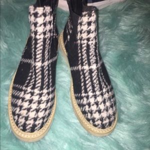 Black and white wool boots